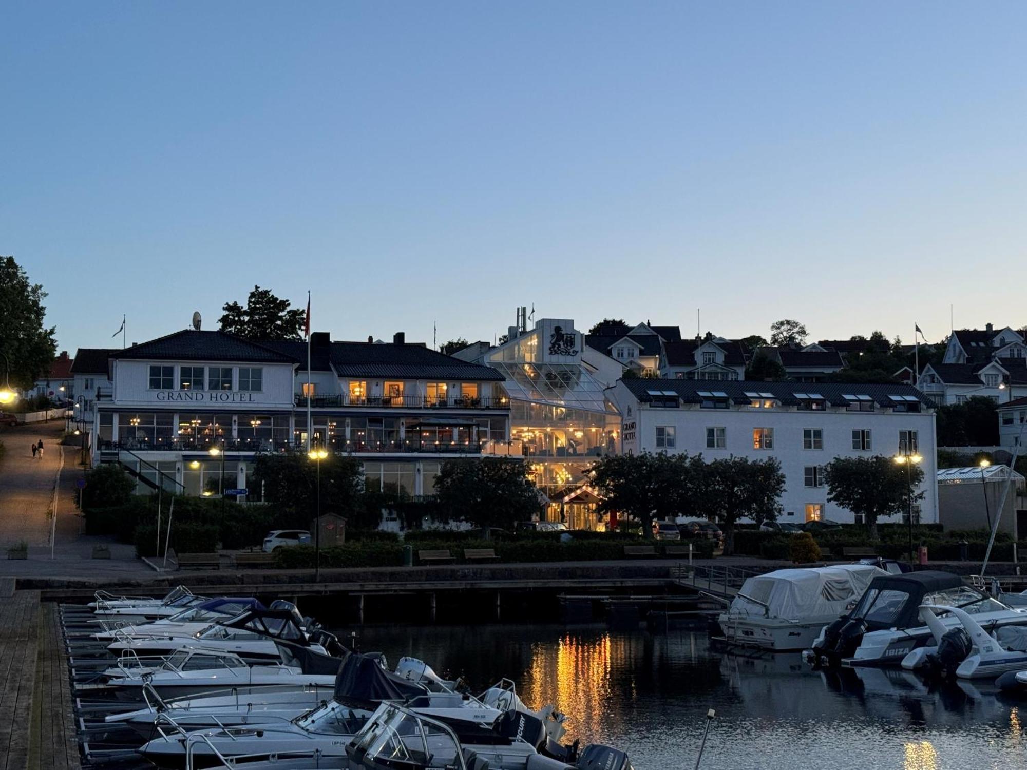 Grand Hotel Asgardstrand - Unike Hoteller Εξωτερικό φωτογραφία